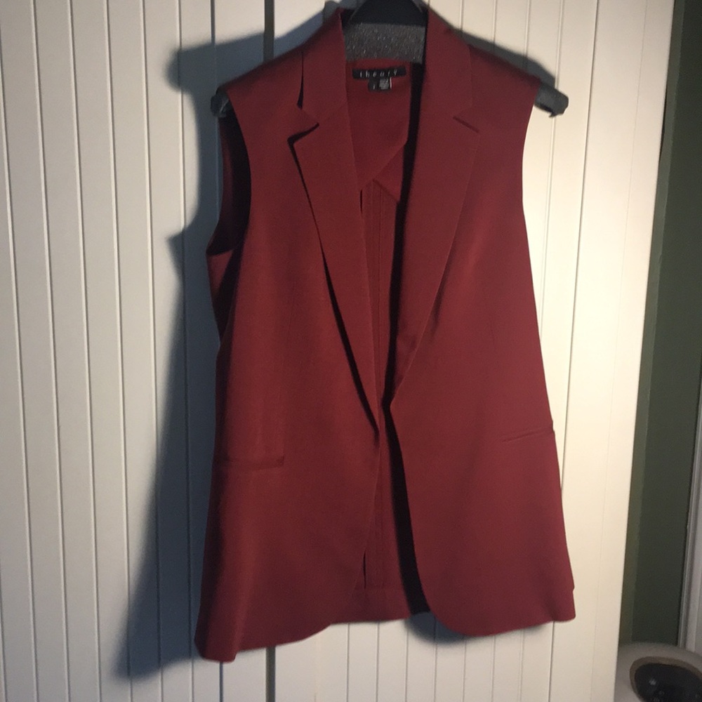 Theory vest